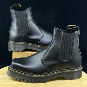 Dr. Martens 2976 Bex Squared Toe Leather Chelsea Boots Men’s 8/Women’s 9